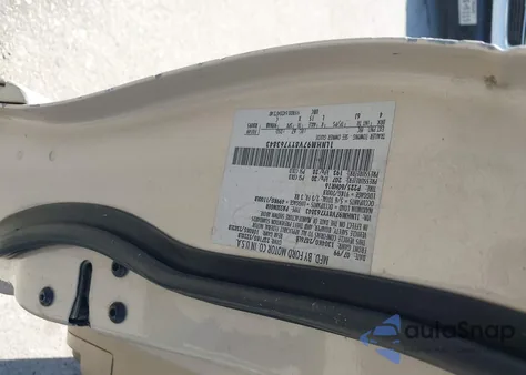 2000 Lincoln Continental из США, поврежденный, VIN 1LNHM97V8YY763843